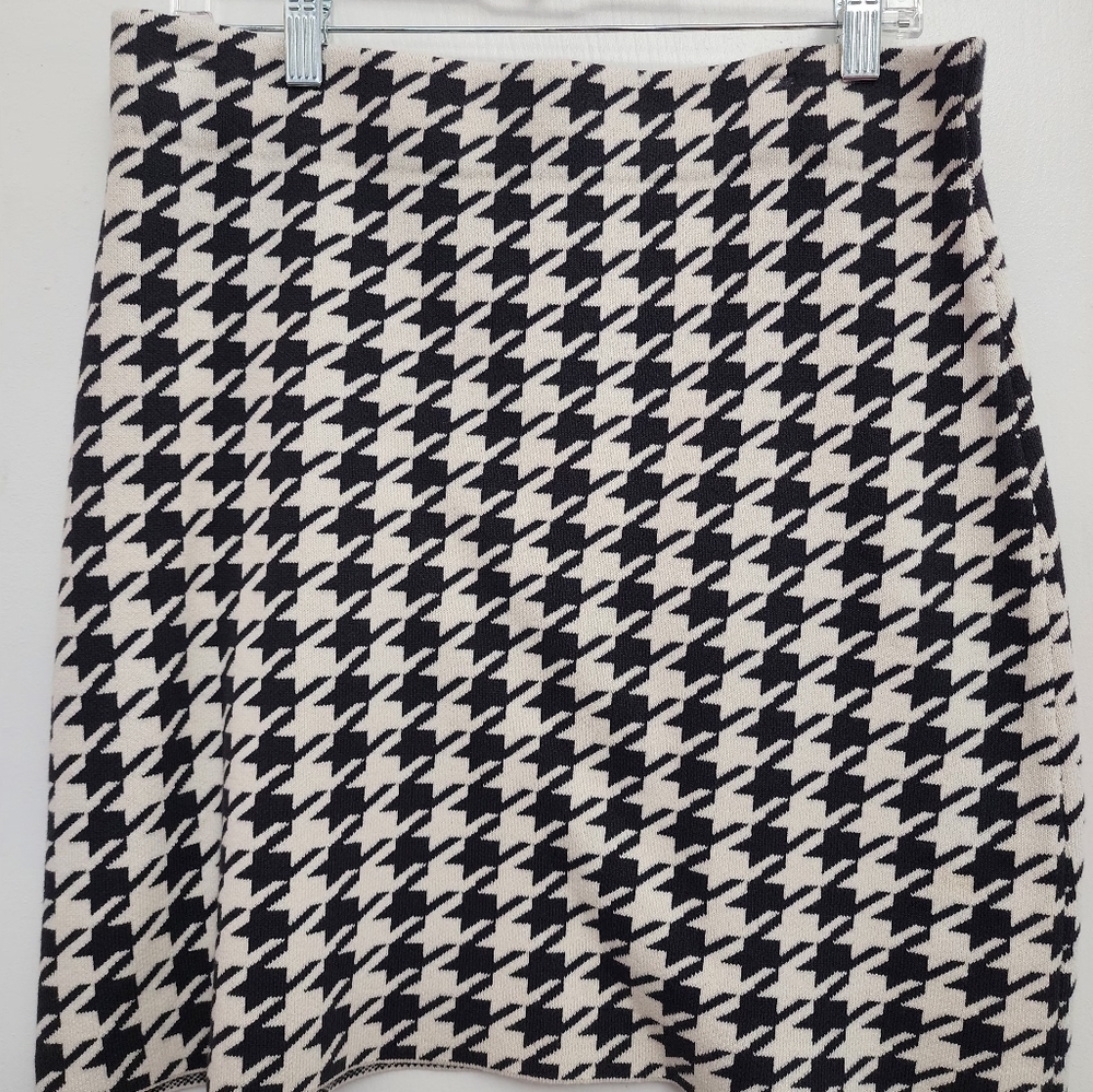 LOFT Black and White Houndstooth A-Line Mini - Picture 8 of 8